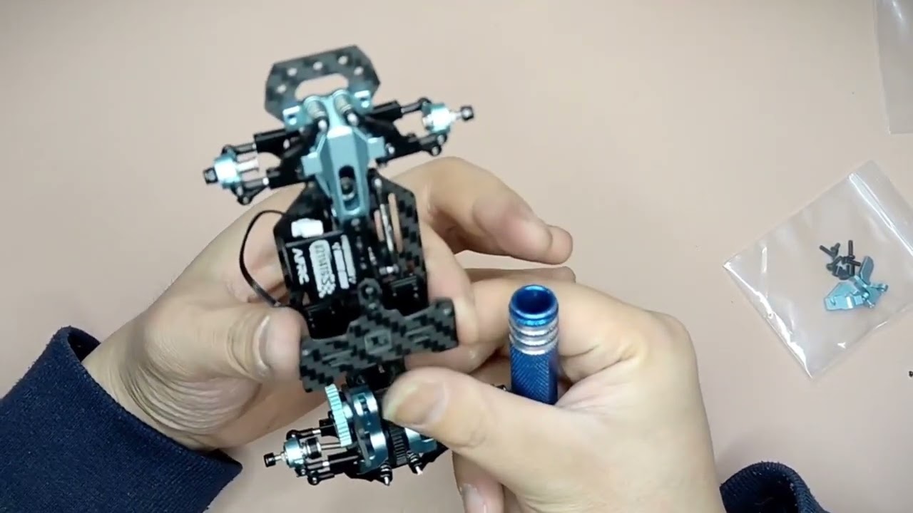 TG Racing后驱漂移蚊车二楼板组装视频1/24蚊车