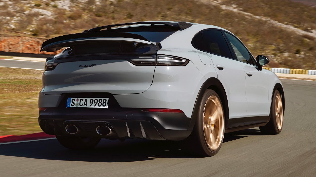 Новый Porsche Cayenne TURBO GT 2022 - звук выхлопа и вождение