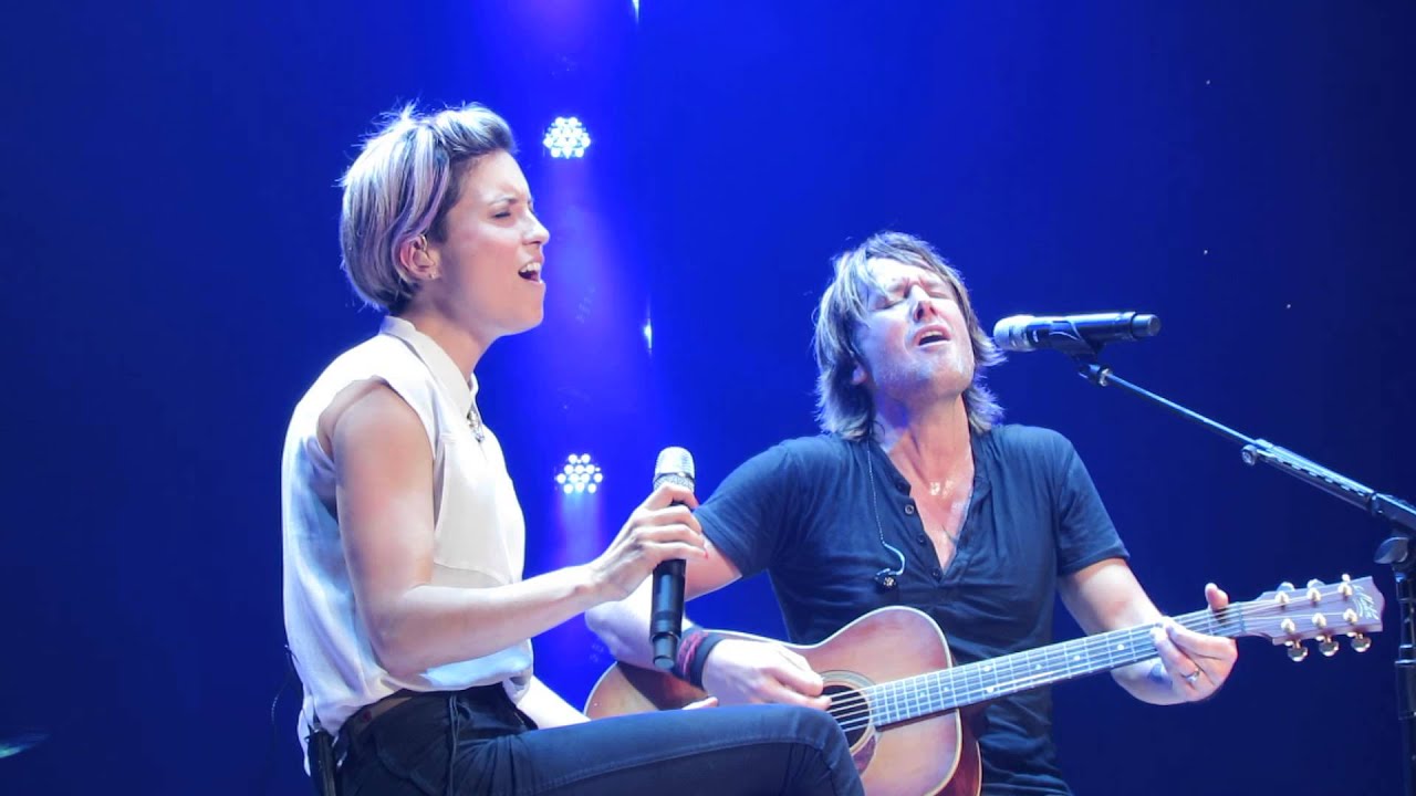 KEITH URBAN (Feat Missy Higgins) BETTER BE HOME SOON LIVE IN MELBOURNE