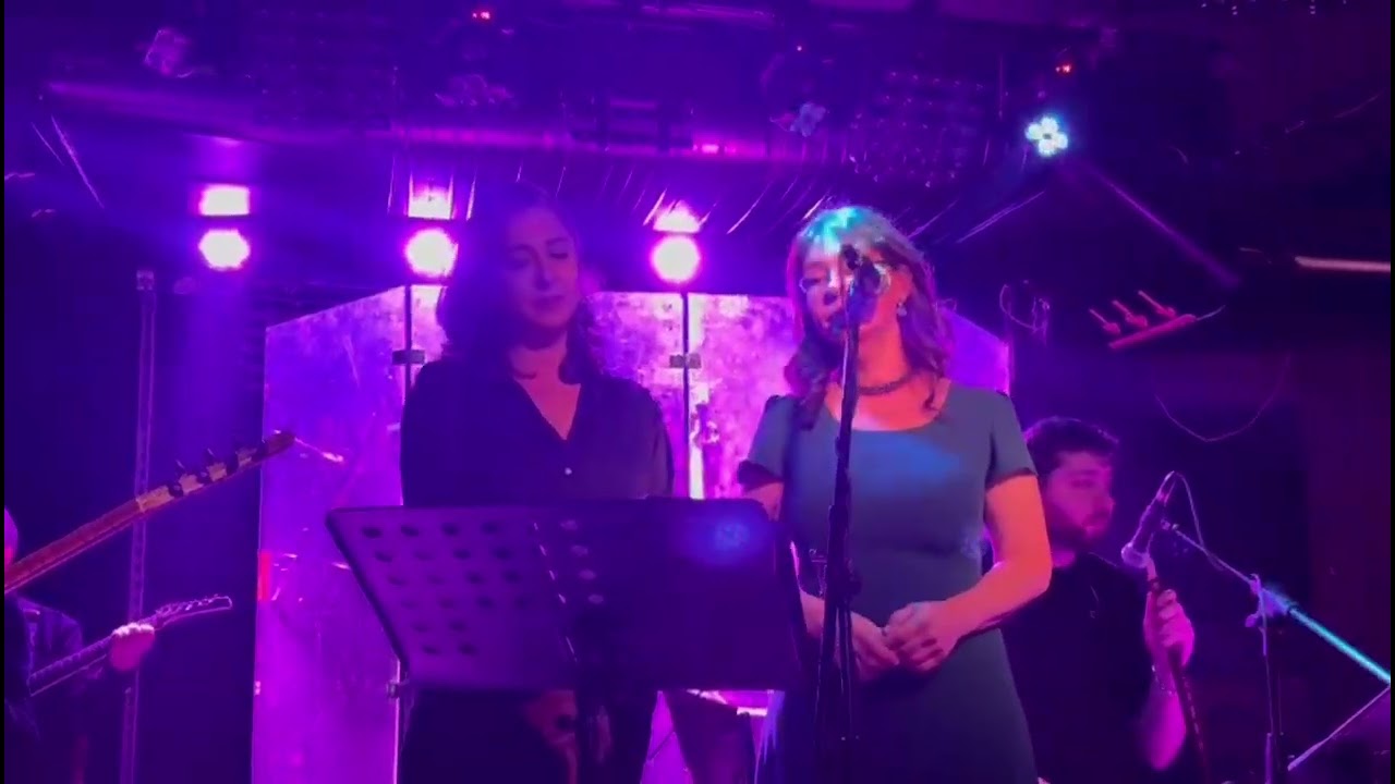 Duygu Rüzgar & İlkay Akkaya - Üşür Ölüm Bile (Canlı Konser Kaydı)