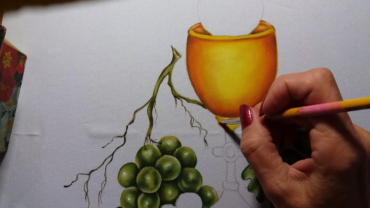 Cálice sagrado  (dourado) com stencil - Parte  1 - Pintura em tecido