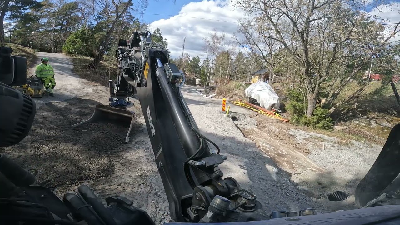 Huddig 1260D återfyllning vägtrumma