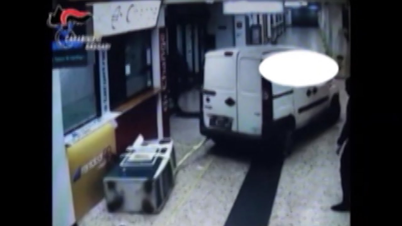 Sassari, furto al bancomat dell'aeroporto: in manette 6 persone