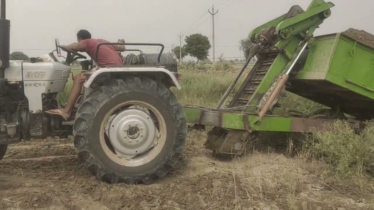 मिट्टी भरने की ट्राली का