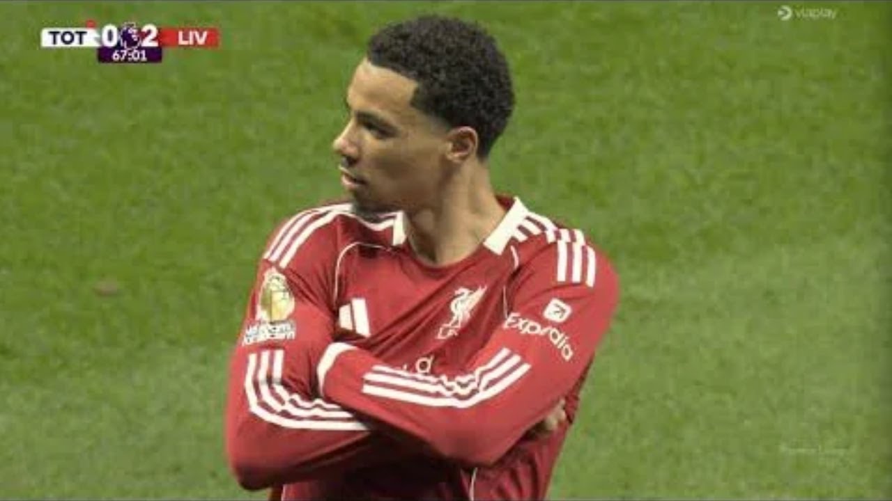 Hugo Ekitike - Dribbling, Skills & Goals | HD