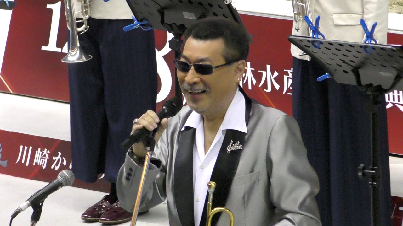 桑野信義さん「め組のひと」披露演奏　ってお前が歌うんかーい
