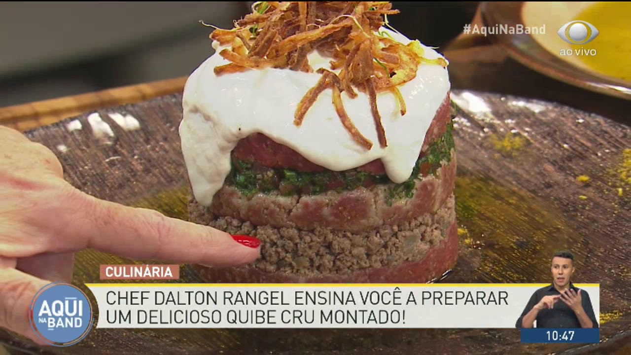 Aprenda a fazer delicioso quibe cru montado