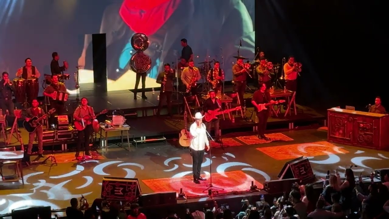 Eden Muñoz - Como En Los Viejos Tiempos (Live) - Chicago 2024