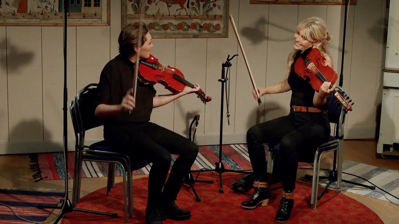 Anna Rubinsztein & Anna Karlsson - Pellikvalsen efter Carl Johan Bj&ouml;rklund - Boda Live