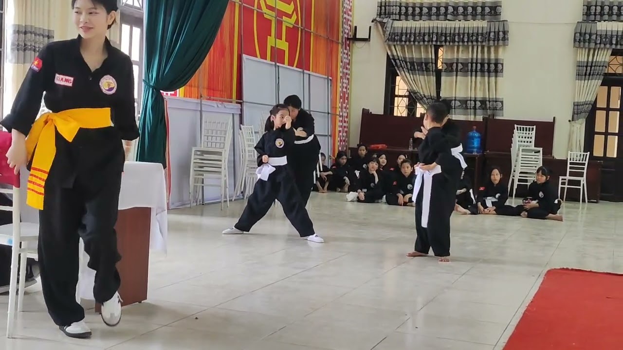 Lên Đai Lần 1 Của Cô Cả - Võ Cổ Truyền Việt Nam