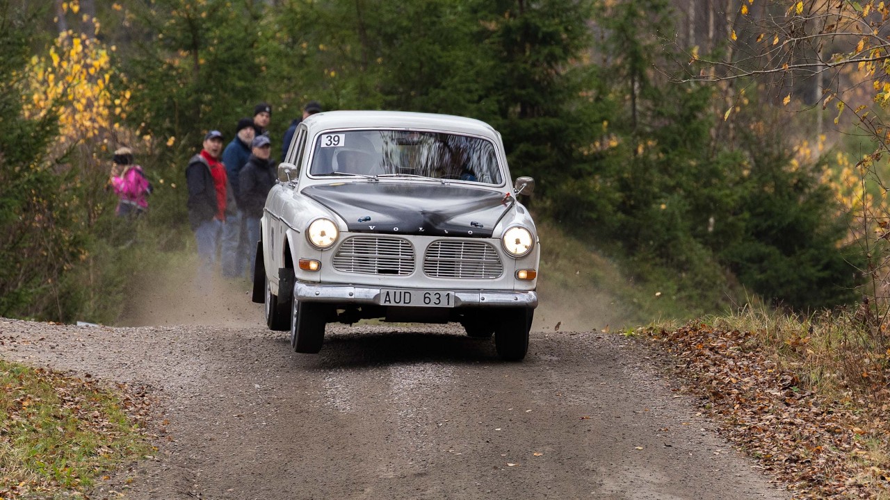 Volvo 121 Amazon Rally |  Pure Engine Sound