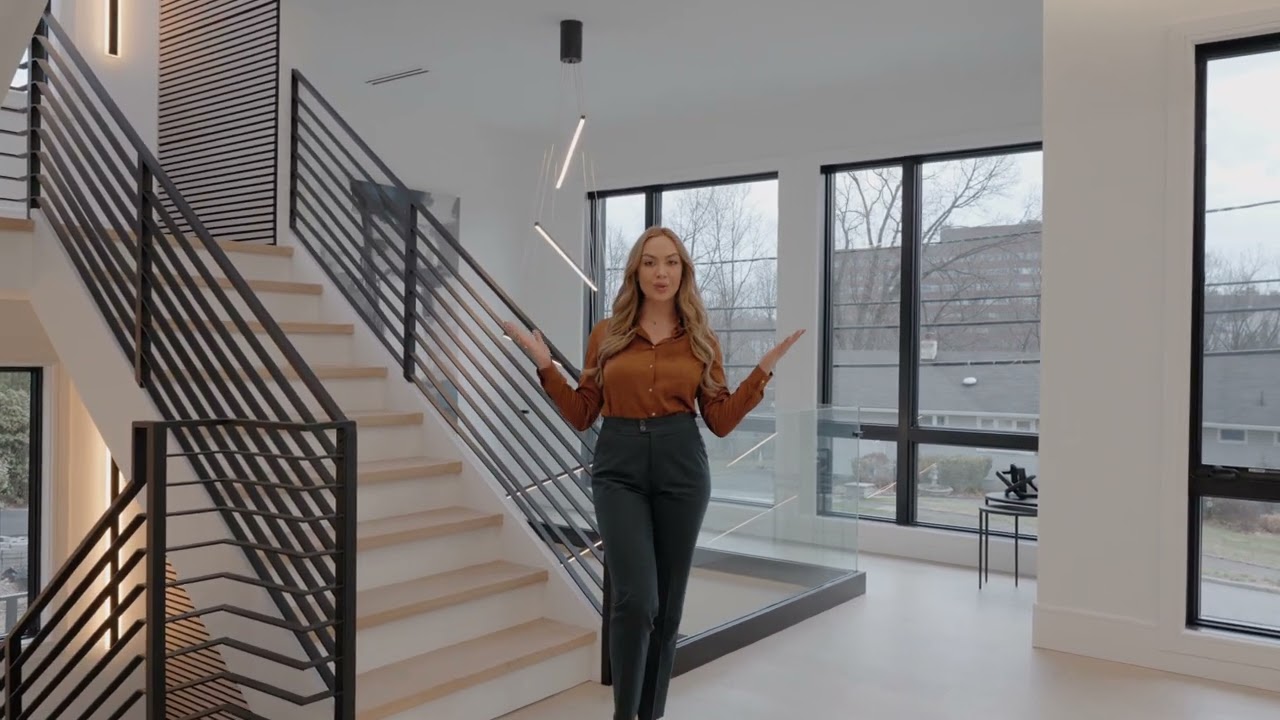 Why Everyone’s Moving to Fort Lee, NJ – See This Home Tour!