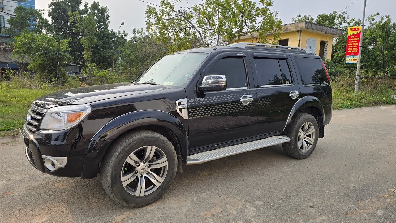 For Everest 2010 số tự động máy dầu LIMITED nhô 200tr. Lh 0923821995