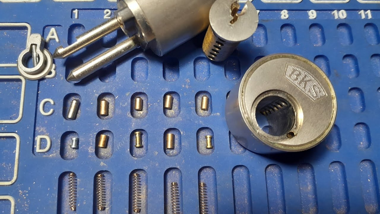 (152) BKS KURZZYLINDER: PICKED AND GUTTED