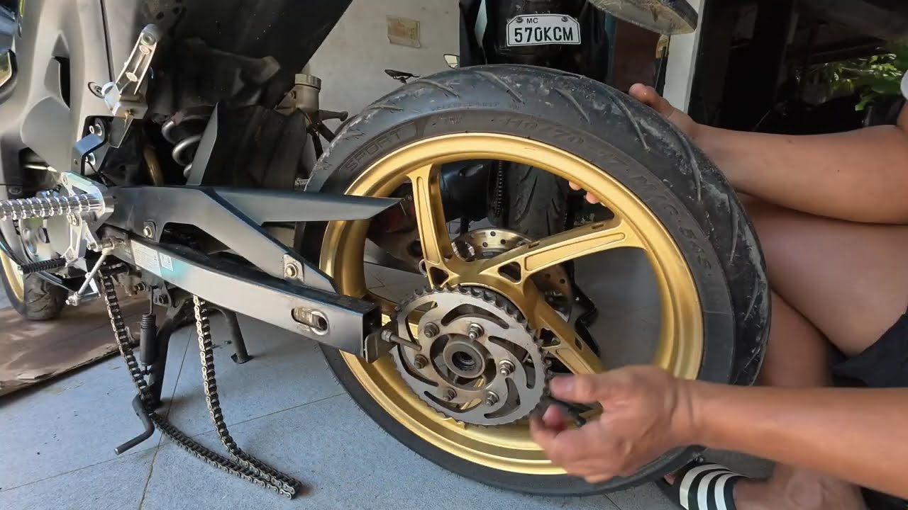 Cardinals racing mags sniper 155 preventive maintenance #greasing #yamaharevsyourheart #sniper155vva