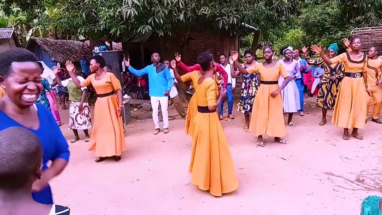 uko wapi by TGS CHOIR  Wakiimba Mkutanoni