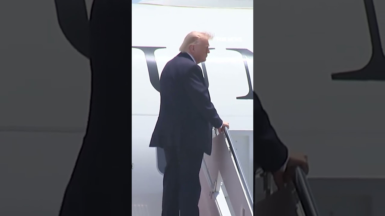 WATCH: Trump boards Air Force One as he makes his way to Wisconsin