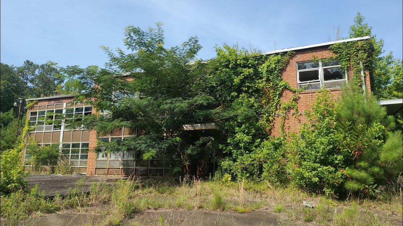 Exploring Abandoned Water Treatment Plant, Forsyth, Georgia, Urban exploring