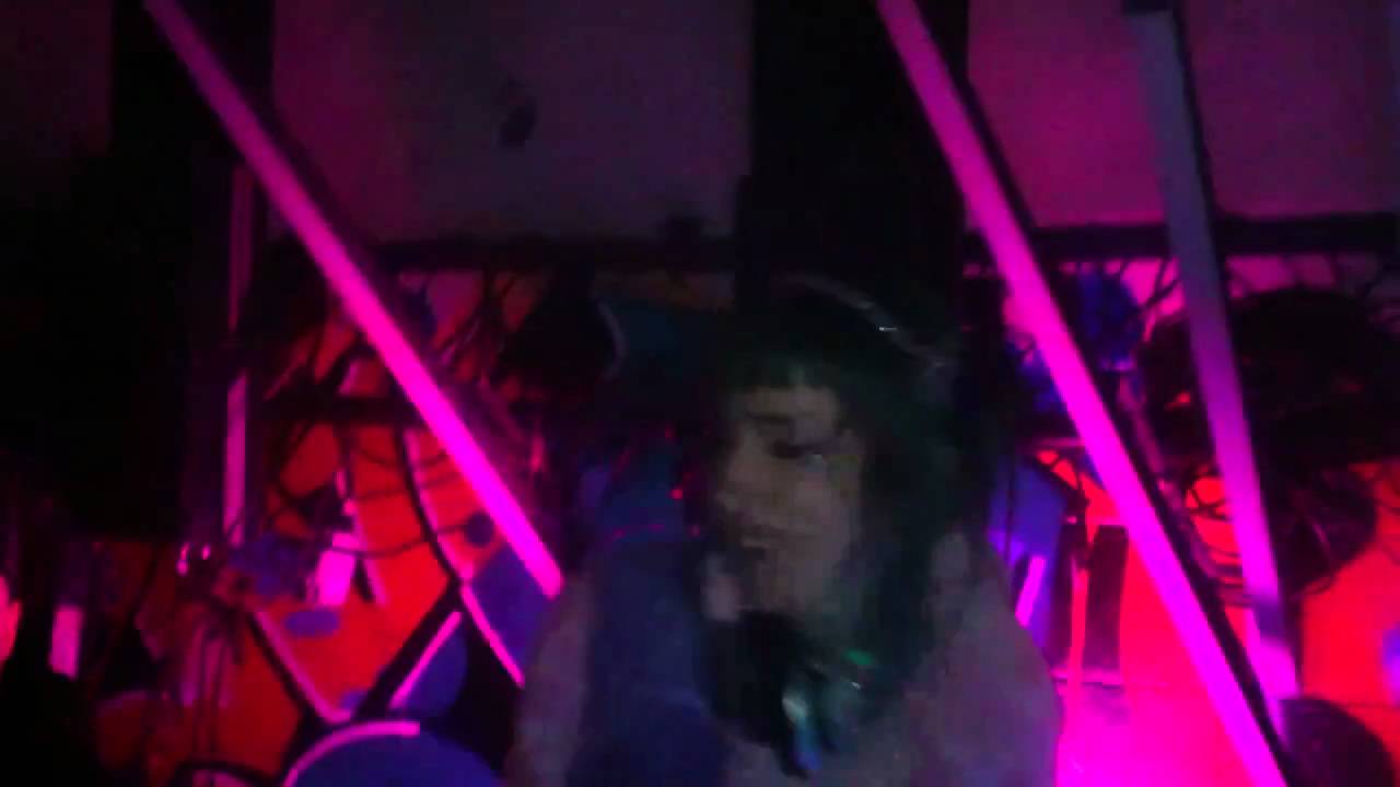 Jimini Cricket & Dough Boy Spinning @ Wake & Bake 2011