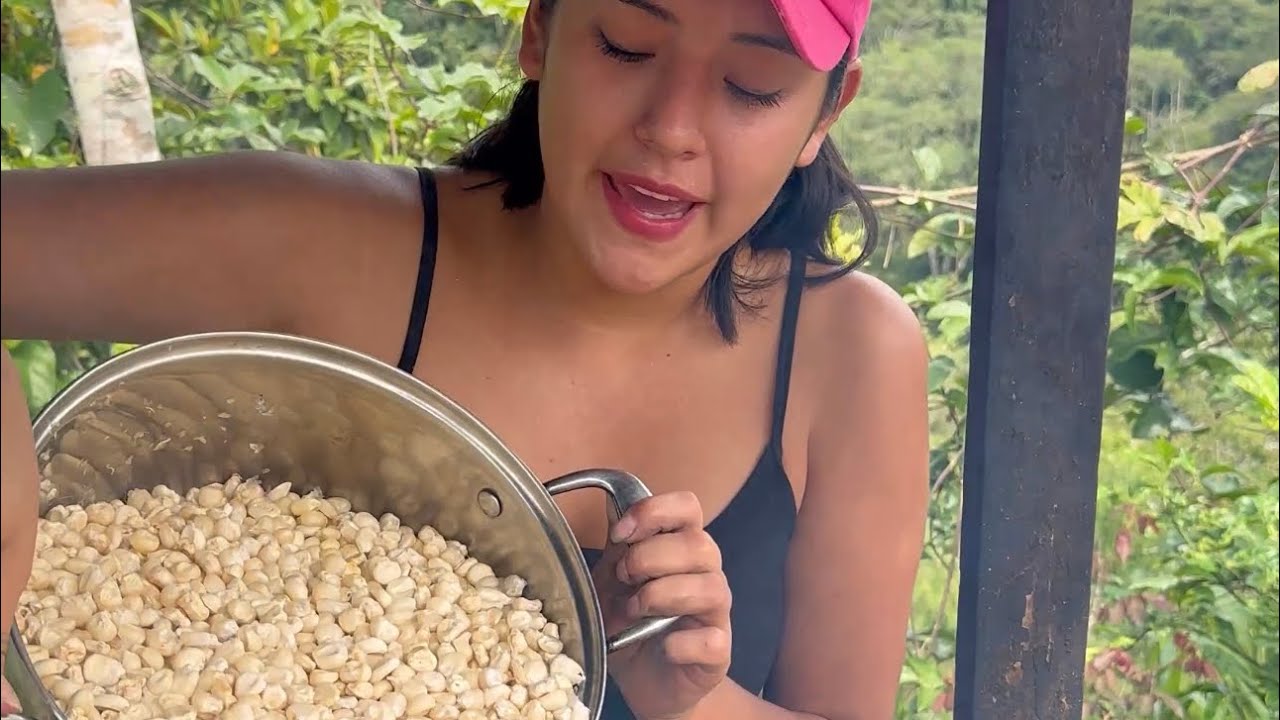 As&iacute; Pelamos el Ma&iacute;z con Ceniza ~ Saida ZC ~ 💚
