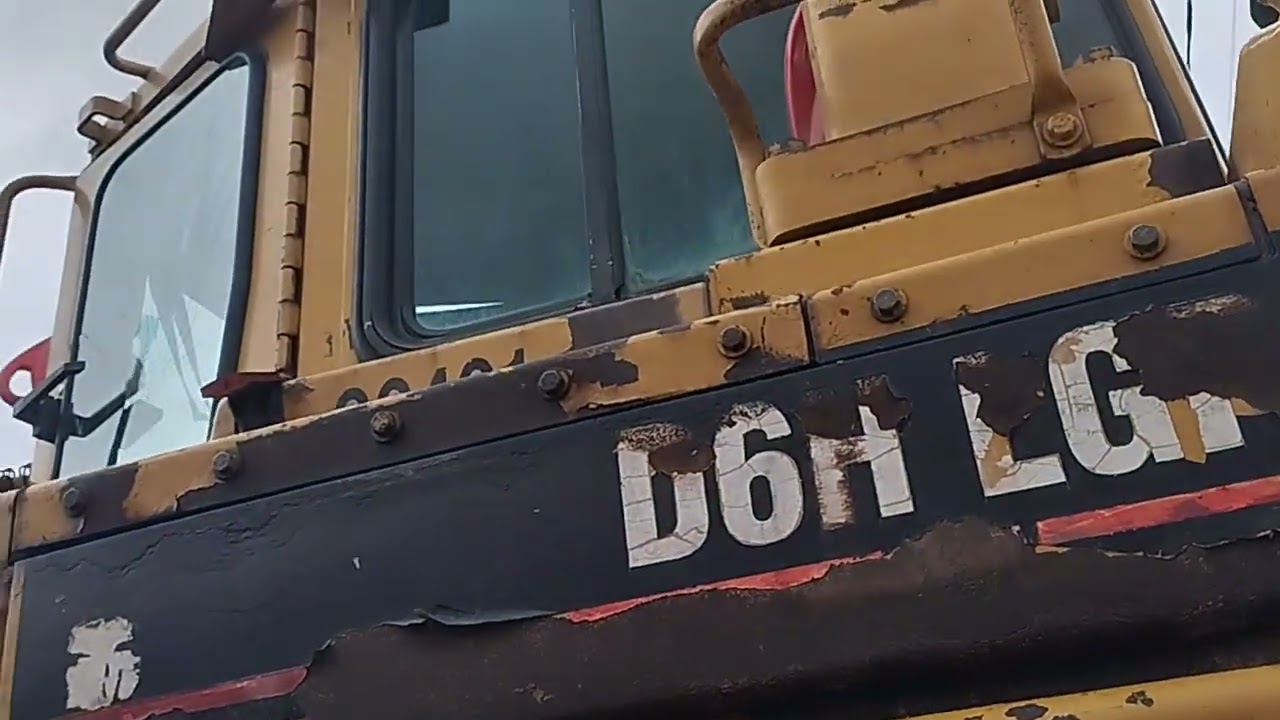 #d6h track adjuster dissemble (caterpillar bulldozer)