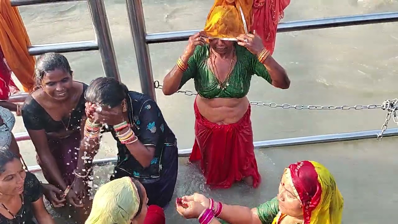 ताई ने किया बहनों के साथ पोष अमावस्या गंगा स्नान हरिद्वार 