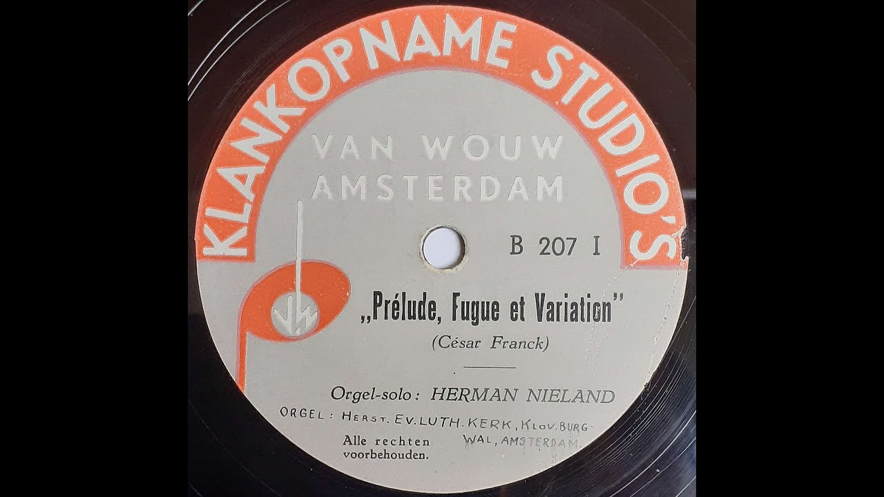 Herman Nieland bespeelt het orgel van De Kloof in Amsterdam (Van Wouw 78-toeren glasplaat)