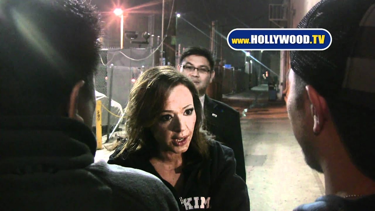 Leah Remini Grills Paparazzo at Jimmy Kimmel Live! LOL!