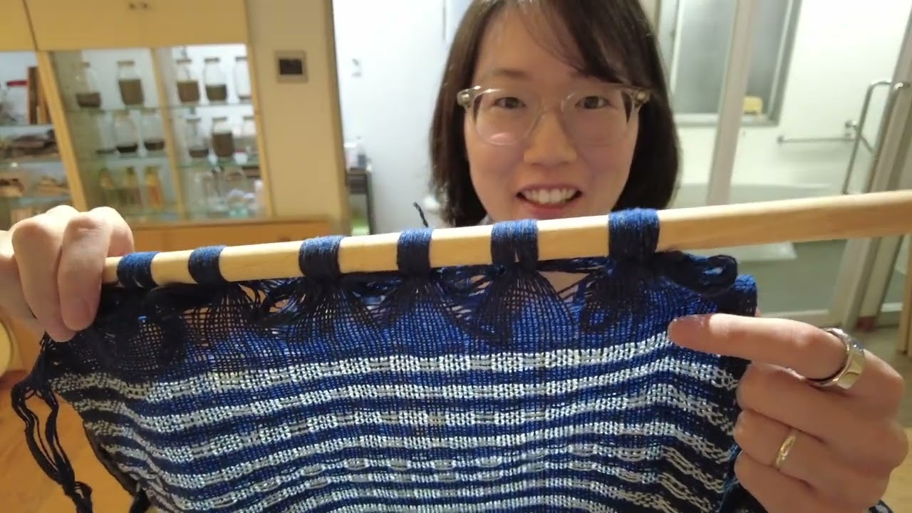手織りのストール完成🧵 / 織り機もご紹介🌟 / 毛糸屋の編みもの日記 - Ep.47