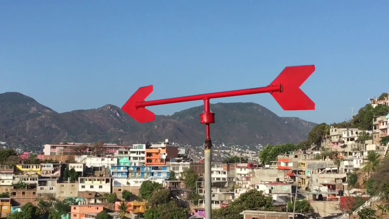 veleta de viento hecho con chatarra