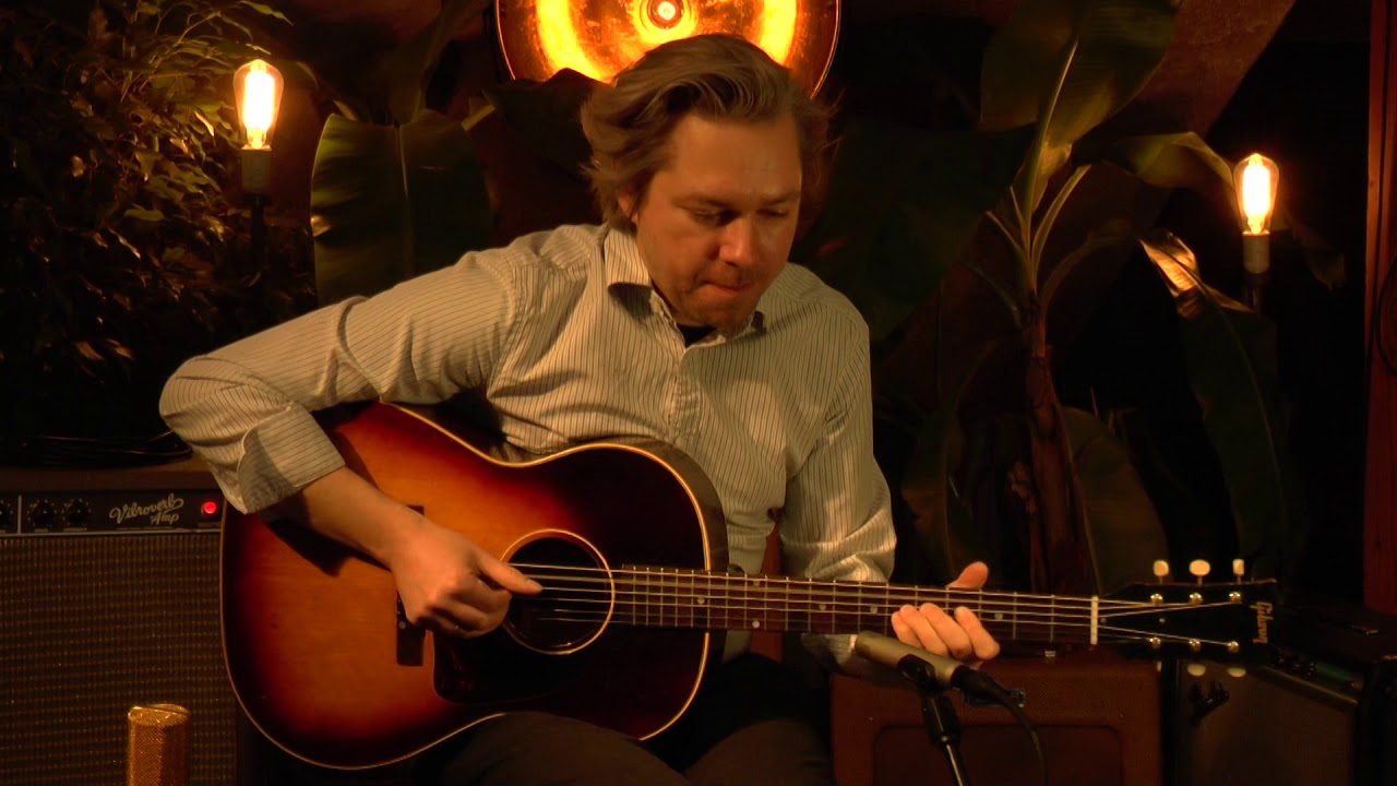 Gibson LG-2 from 1954 presented by Vintage Guitar Oldenburg and Tobias Hoffmann
