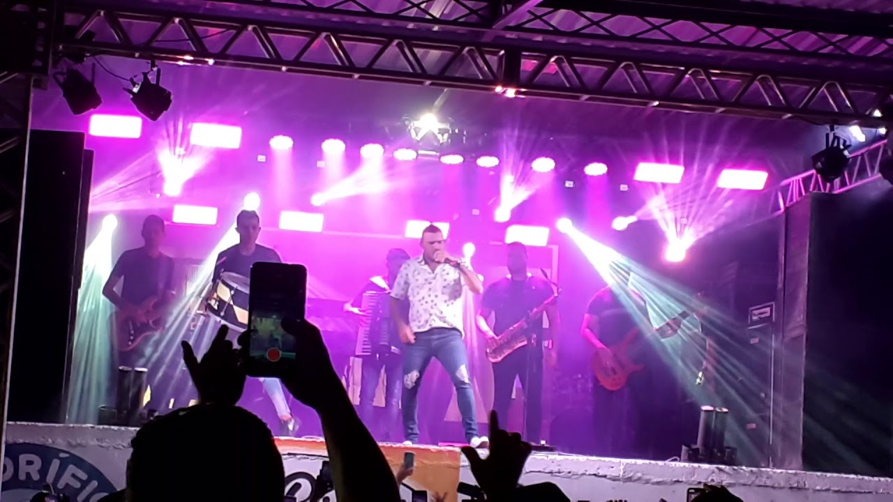 Abertura do show Júnior Vianna ao vivo em Itapipoca