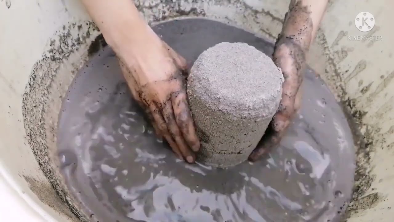 Charcoal Sand Crumbling in Water+Dipping 