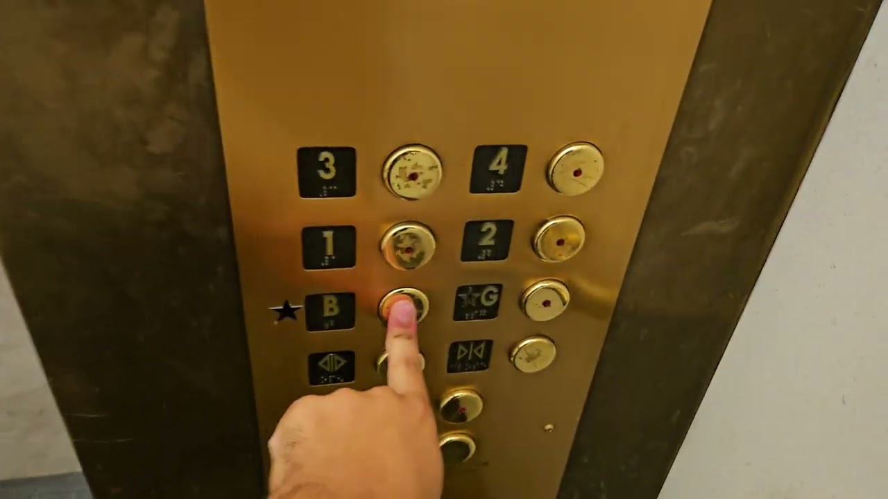 Z Flip 5: Modded Otis? Traction Elevator 47 | UW Gerberding Hall | Seattle WA