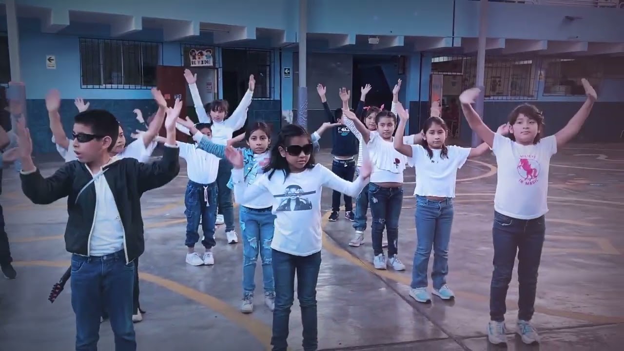 WE WILL ROCK YOU  BAILE A CARGO DEL 3RO C