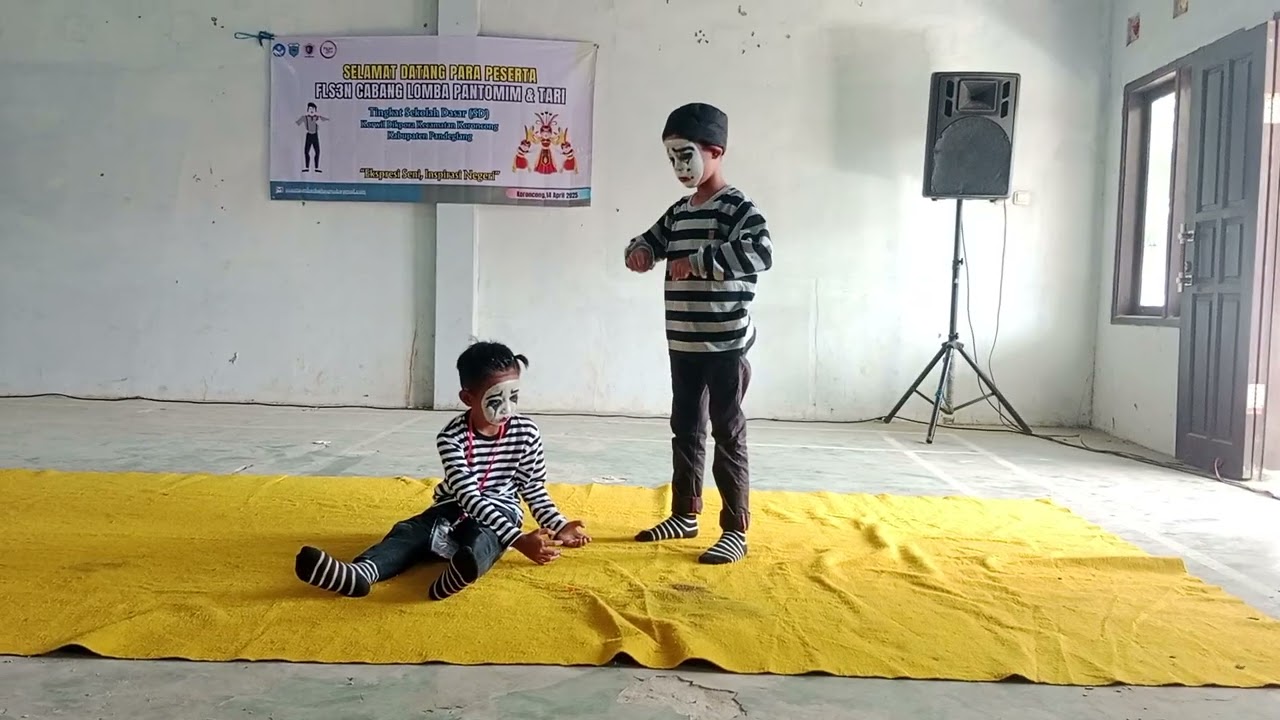 Pantomim Berbagi & saling menolong
