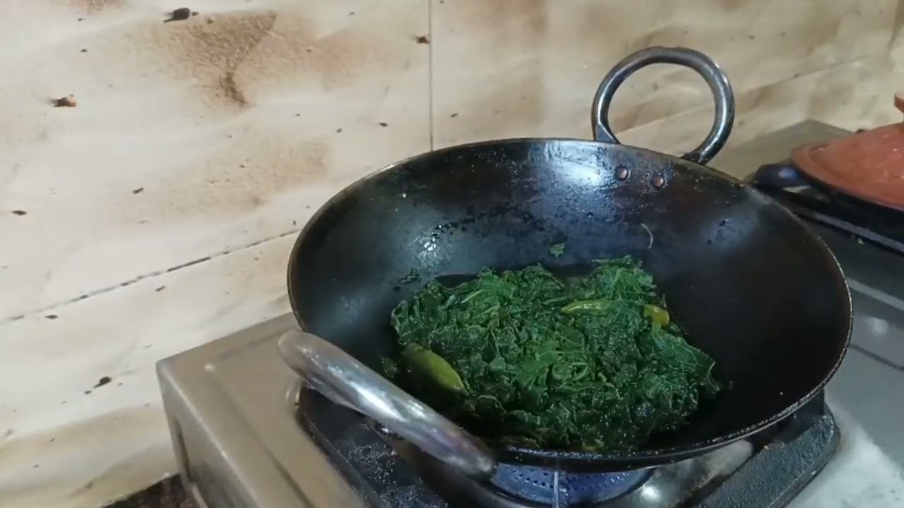 খুবই সুস্বাদু লাউ পাতা বাটা রেসিপি