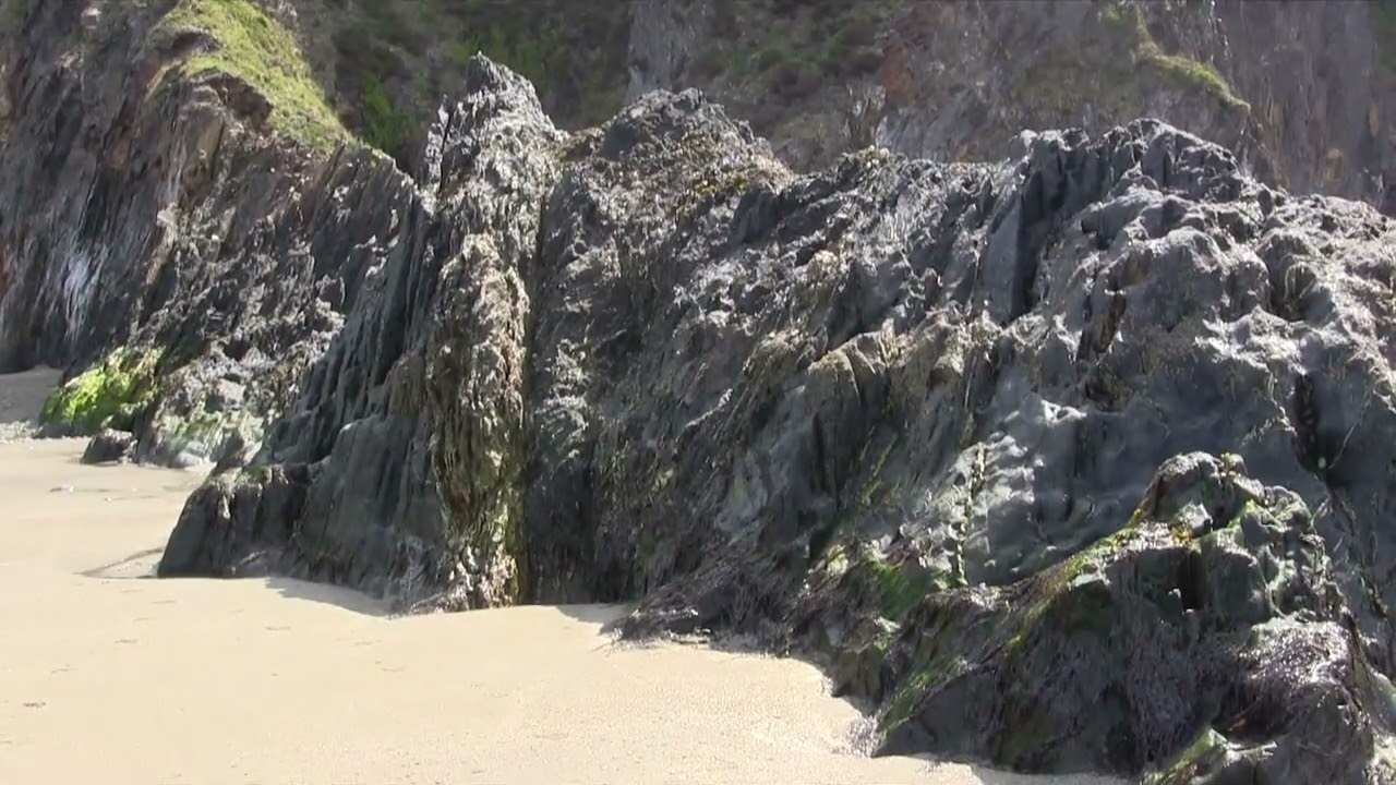 Ynys Barry, Traethllyfn Beach, Pembrokeshire