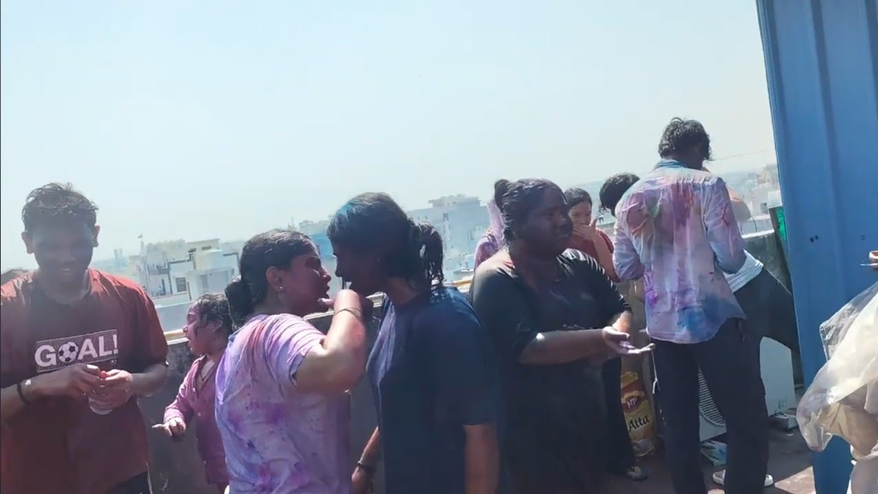 Happy Holi 😂 Celebration With Family 😁.......Video 18