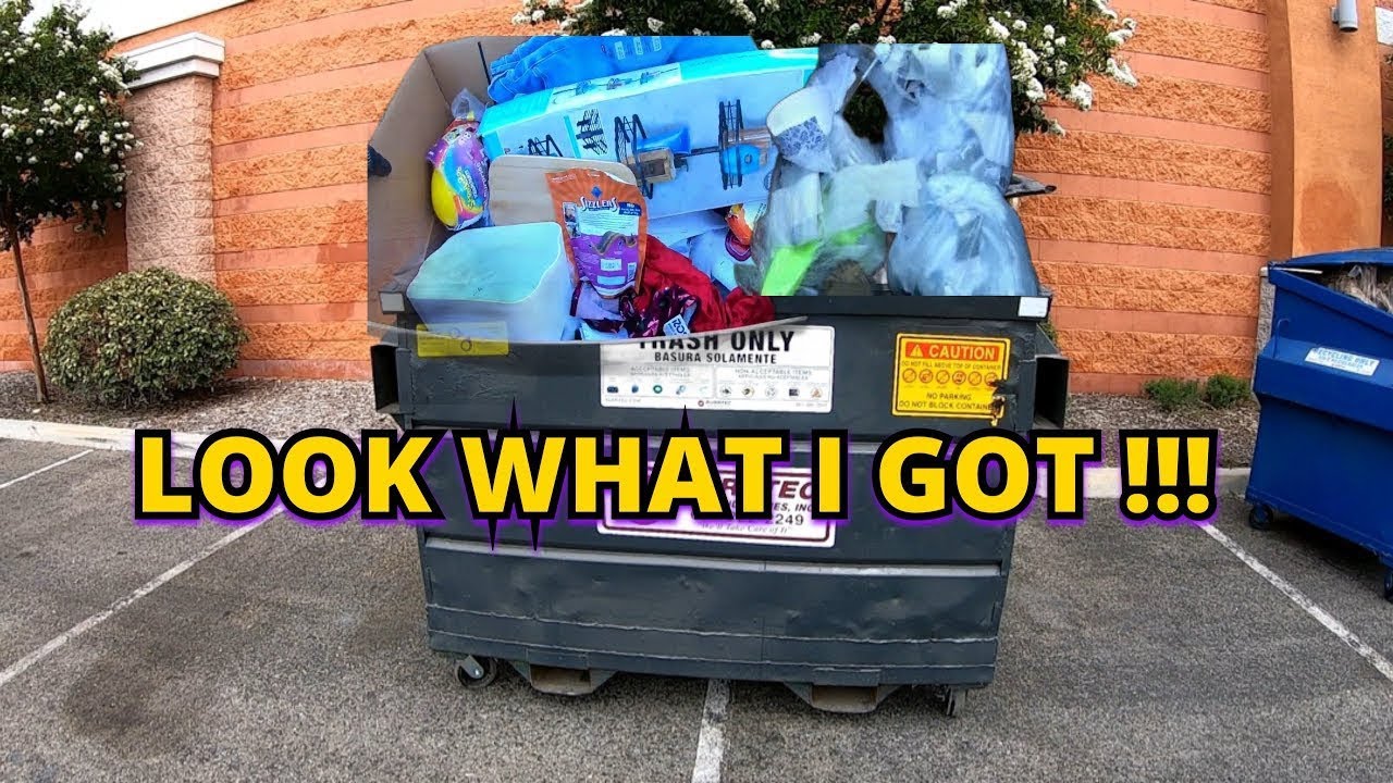 DUMPSTER DIVING - YOU WON'T BELIEVE WHAT PEOPLE ARE THROWING AWAY!