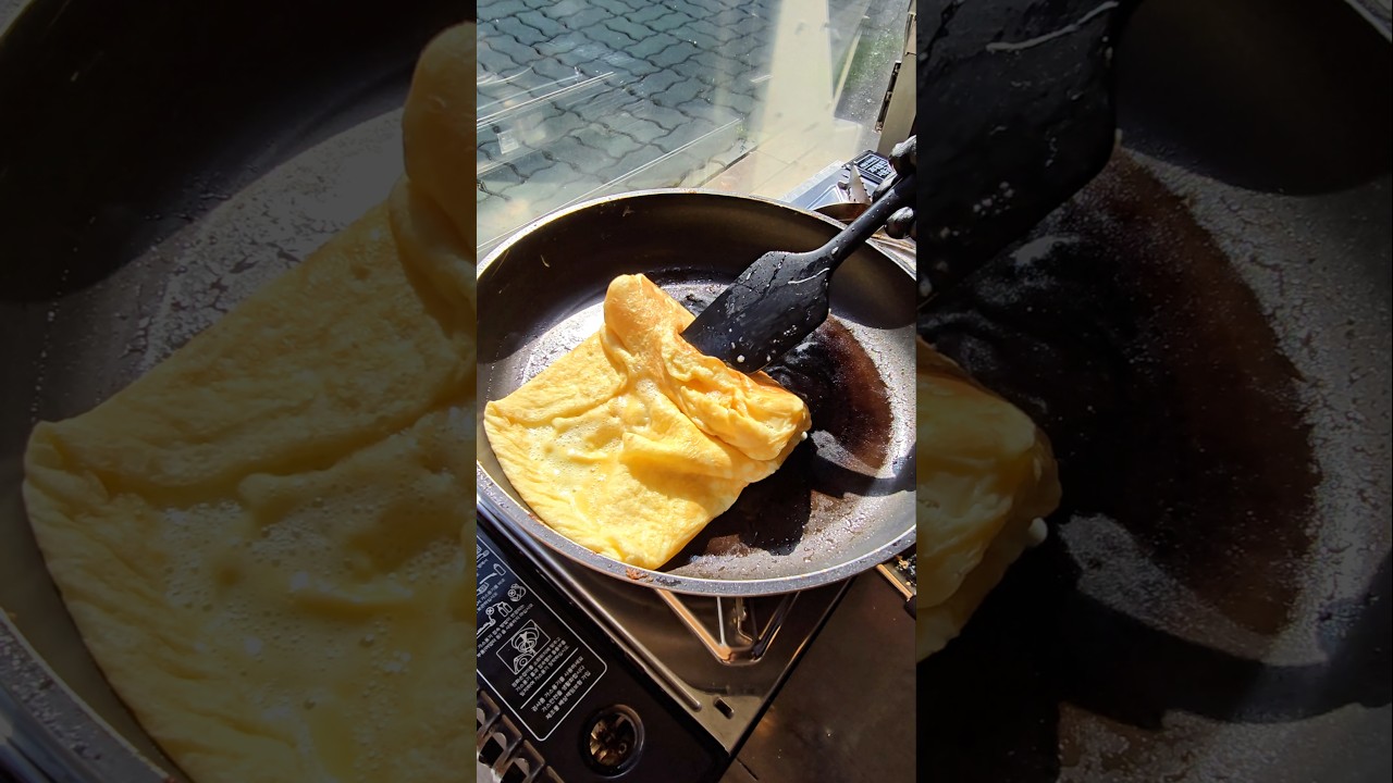 Korean Street Food &ndash; Fluffy Omelet Butter Sandwich | Satisfying Egg Sandwich on Soft Bun #streetfood