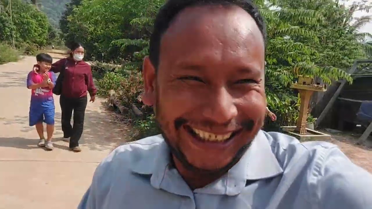 បងអុលជាងសាលបងញ៉នមកឡាវទិញឡានម្នាក់មួយគ្រឿង