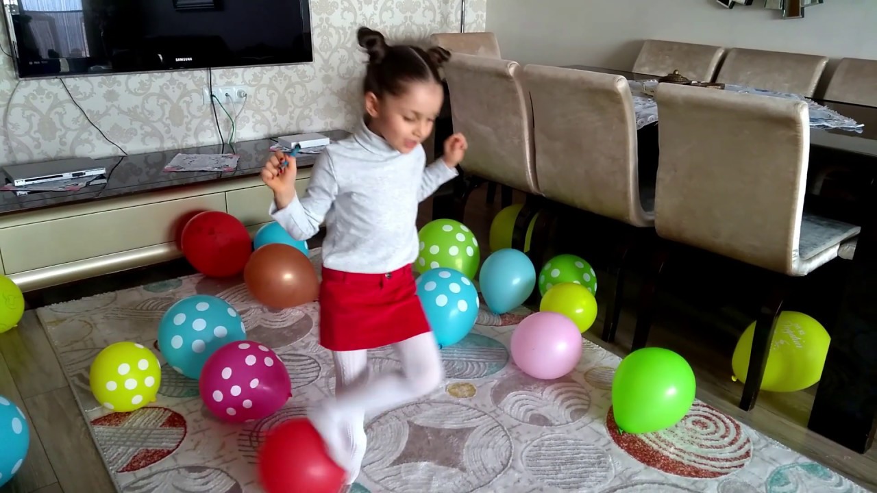 Lina bütün evi dağıttı.Temizlik zamanı,lina'ya temizlik seti.eğlenceli çocuk videosu.