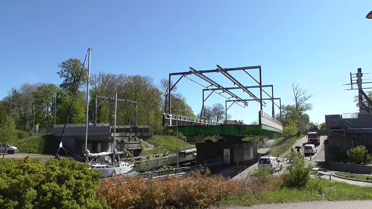 Broöppning Järnvägsbron Motala/ Svängbro/ Draaibrug/ Swingbridge/ Pont Tournant/ Drehbrücke