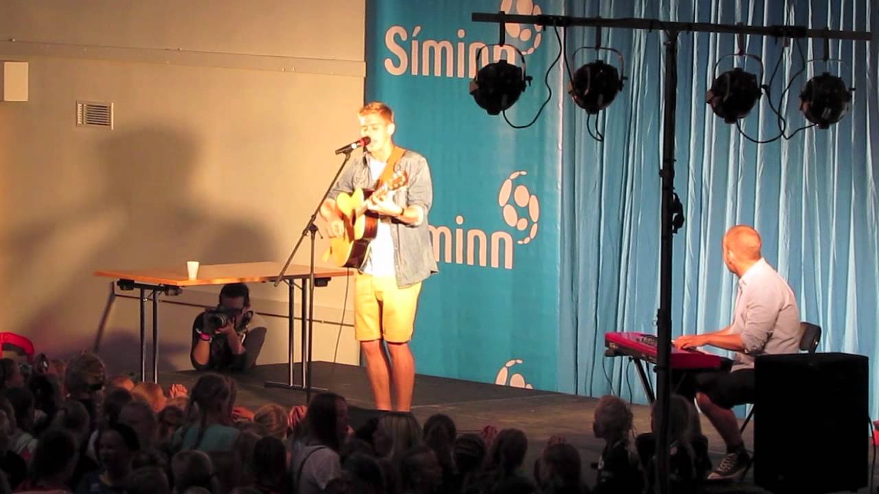 Kv&ouml;ldvaka - S&iacute;mam&oacute;t