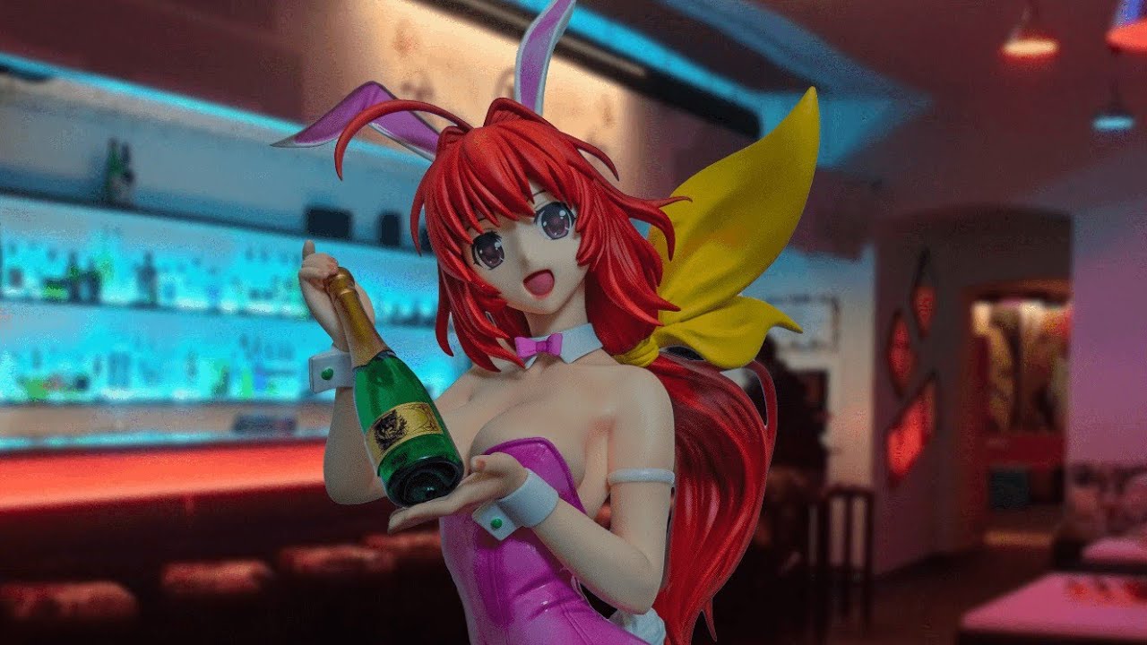 [Unboxing] Muv-Luv Sumika Kagami Bunny Figure !
