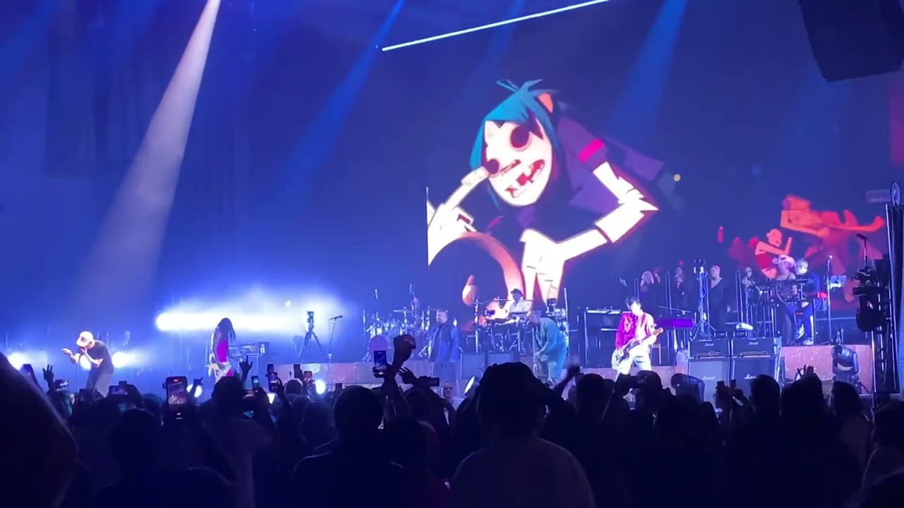 Feel Good Inc. - Gorillaz Dallas 2022 Tour live 10/01/2022