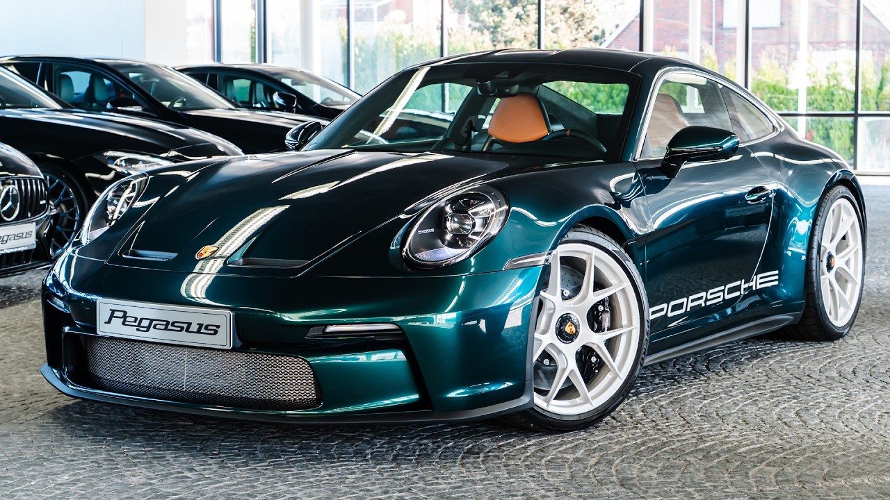 Porsche 911 ST - Interior and Exterior Details