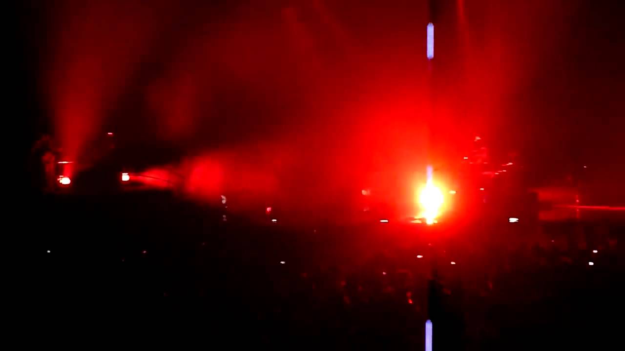 Muse Drum N Bass and Intro ColorLineArena Hamburg 28.10.09