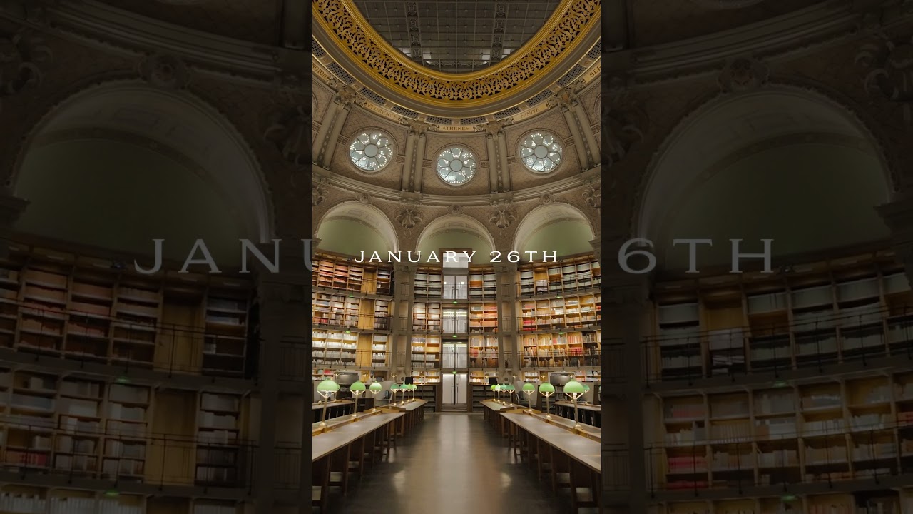 A new chapter in Paris. | Bvlgari Icons Minaudière Collection